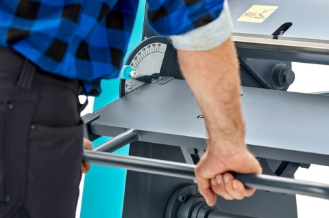 Zaginarka ręczna Mazanek ZGR/1,5 3000 – szerokość robocza 3000 mm, blacha do 1,5 mm