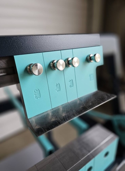 Zaginarka ręczna segmentowa ZGRs 1250 L/1,0 MAZANEK