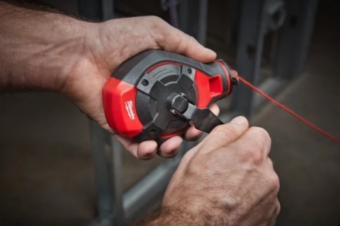 Gruby sznur traserski Milwaukee 4932498391 30 m z czerwoną kredą