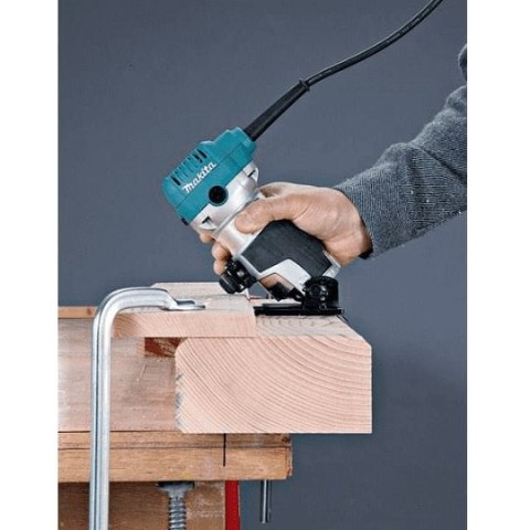 Uniwersalna górnowrzecionowa frezarko - wycinarka 710W, Makita [RT0702CX2J]