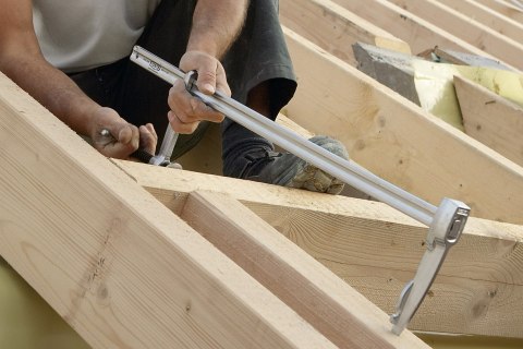 Ścisk ciesielski stalowy ze szpicem do wbijania 800x140mm Bessey [SPZ80K]