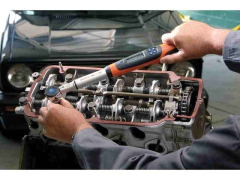 Klucz dynamometryczny elektroniczny 3/8", 13,5-135Nm, z 2-kierunkową wymienną głowicą, Bahco [IZO-D-135]