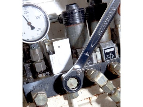 Klucz płasko-oczkowy z dwukierunkową grzechotką M6 Bahco [1RM-6]