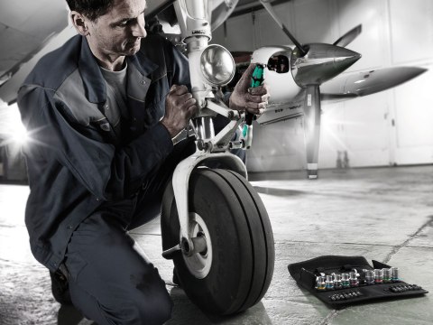 Zestaw kluczy nasadowych 1/2" i bitów 5/16", 28 szt. z grzechotką Zyklop Speed 2go Wera [05004076001]