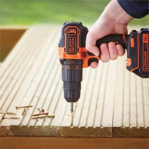 Akumulatorowa wiertarko-wkrętarka udarowa Black+Decker [BDCHD18KB-QW] 18V Li-Ion, 2x1,5Ah