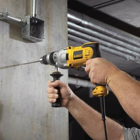 Elektryczna dwubiegowa wiertarka udarowa 950W DeWalt [DWD522KS-QS]