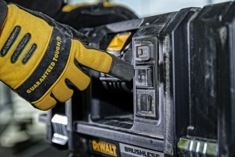 Odkurzacz przemysłowy na mokro i sucho 54V 2x6,0Ah DeWalt [DCV586MT2-QW]