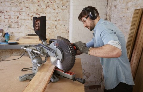 Pilarka tarczowa, ukośnica, 254/30mm, 2100W Black+Decker [BES710-QS]