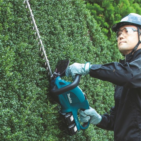 Akumulatorowe nożyce do żywopłotu, 18V, 2x5,0Ah, 55cm, Makita [DUH551PT2] + Gratis rękawice i olej