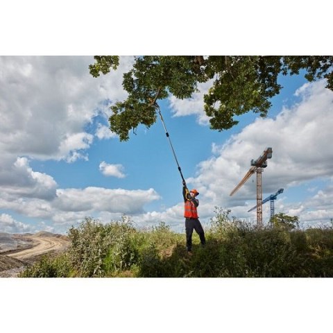 Akumulatorowa pila łańcuchowa 20cm na wysięgniku 3m, z akumulatorem 18V, Li-Ion 5,0Ah, DeWalt [DCMPS567P1-QW]