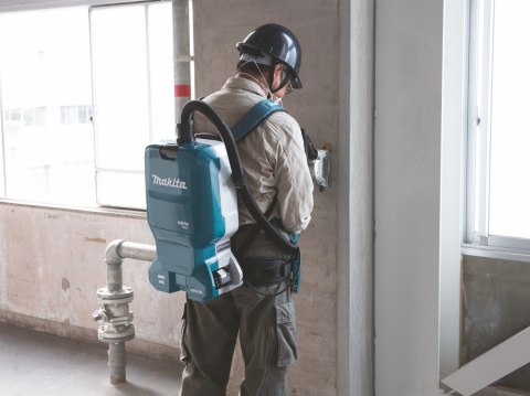 Akumulatorowy, 2 biegowy odkurzacz plecakowy 18V Li-Ion AWS Bluetooth Makita [DVC665ZU]