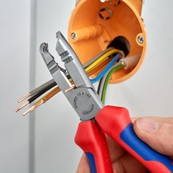 Szczypce VDE do ściągania izolacji, zakres 0,75-1,5/2,5 mm², Knipex [13 46 165]