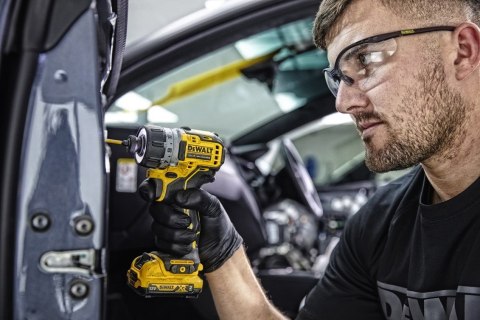 Wkrętarka akumulatorowa z wierceniem 12V DeWalt [DCF601D2-QW] Li-Ion, 2x2,0Ah