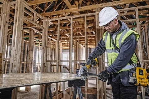 Akumulatorowa pilarka tarczowa 115mm, 18V Li-lon, serii XR, DeWALT [DCS571NT-XJ]