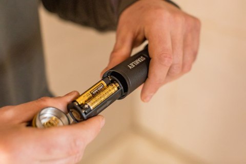 Latarka LED 350 lumenów, FM, Stanley [FMHT81511-0]