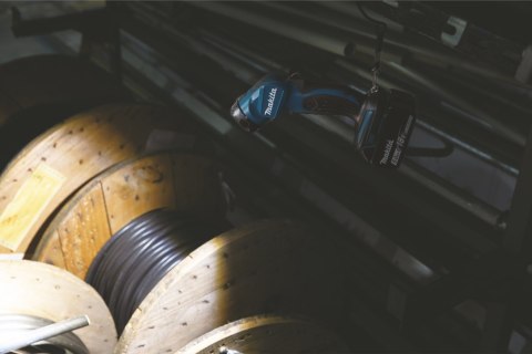 Latarka akumulatorowa 14,4 / 18 V Li-Ion, Makita [DML815]