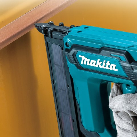 Akumulatorowa sztyfciarka 15-35mm, 18V Li-Ion 2x3,0Ah Makita [DFN350RFJ]