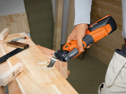 Akumulatorowe narzędzie wielofunkcyjne oscylacyjne 18V Li-lon 2 x 3,0 Ah Multimaster AMM 700 MAX TOP Fein [71293461000]