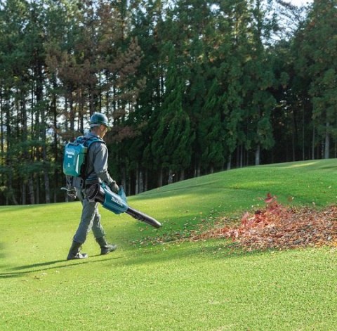 Akumulatorowa dmuchawa do liści 36V Makita [UB001CZ] Li-Ion