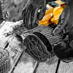 Pneumatyczna gwoździarka przemysłowa do gwoździ 50-90mm Bostitch [IC90P-1-E] EPAL