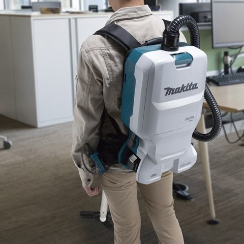 Akumulatorowy, 3 biegowy odkurzacz plecakowy 2x18V Makita [DVC660Z] Li-Ion