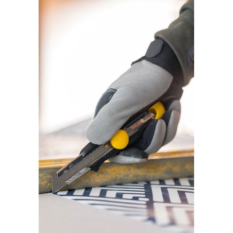 Nóż z wymiennym, łamanym ostrzem 18mm i z blokadą, Stanley [1-10-418]