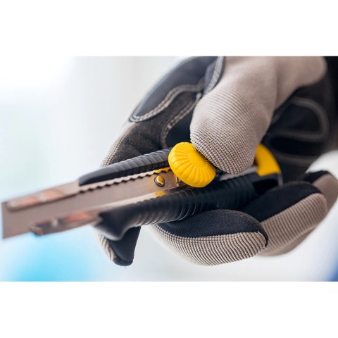 Nóż z wymiennym, łamanym ostrzem 18mm i z blokadą, Stanley [1-10-418]