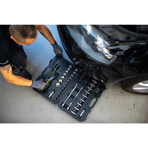 Zestaw 72 kluczy nasadowych i końcówek 1/4' i 1/2' Stanley [STMT82831-1]