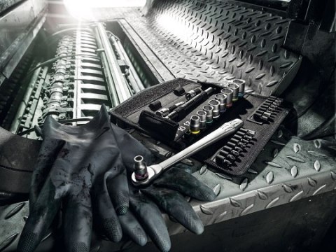 Zestaw 28szt. kluczy nasadowych i bitów 1/2" 10-19mm Zyklop Metal 8100 SC 7 Wera [05004077001]