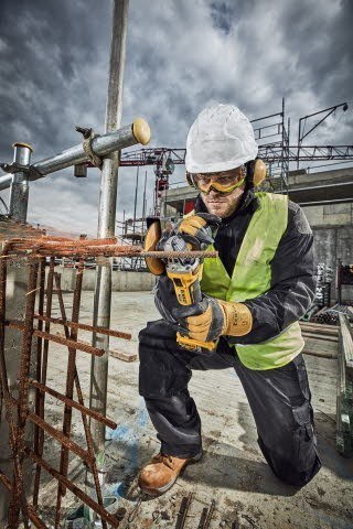 Akumulatorowa szlifierka kątowa 125mm, 18V XR, DeWALT [DCG405P3-QW] 3x5,0Ah