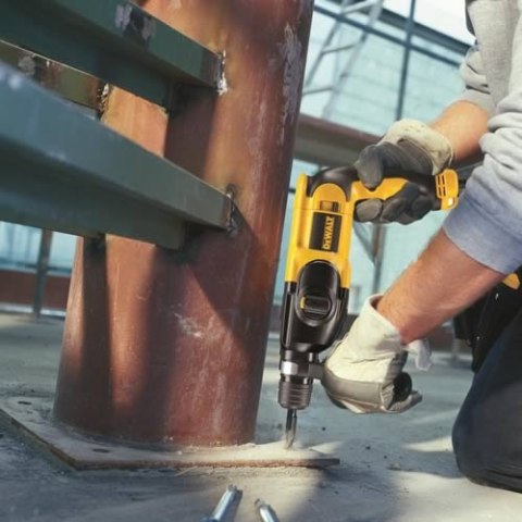 Młotowiertarka SDS+ z podkuwaniem 710W [D25033K-QS]