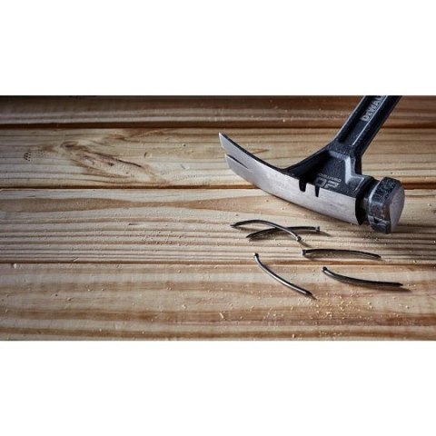 Młotek stalowy jednoczęściowy 567g DeWalt [DWHT51004-0]