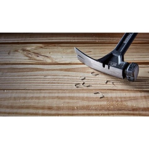 Młotek stalowy jednoczęściowy 567g DeWalt [DWHT51004-0]