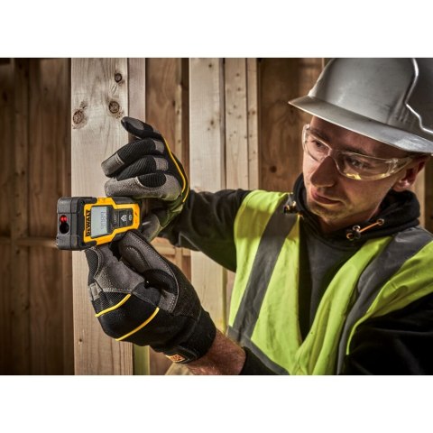 Dalmierz laserowy 30m DeWalt [DWHT77100-XJ]