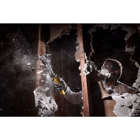 Młotek stalowy wyburzeniowy z karbowanym obuchem 624g, DeWalt [DWHT51008-0]