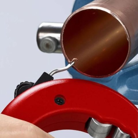 Obcinak do rur miedzianych, mosiężnych, stalowych i ze stali nierdzewnej o średnicach 1/4"-3" (6-76mm), KNIPEX [90 31 03 BK]