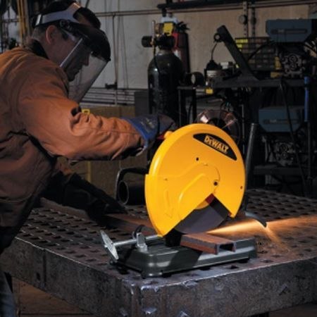 Przecinarka tarczowa, ściernica 355 mm, moc silnika 2200 W, DeWalt [D28715-QS] z łagodnym rozruchem