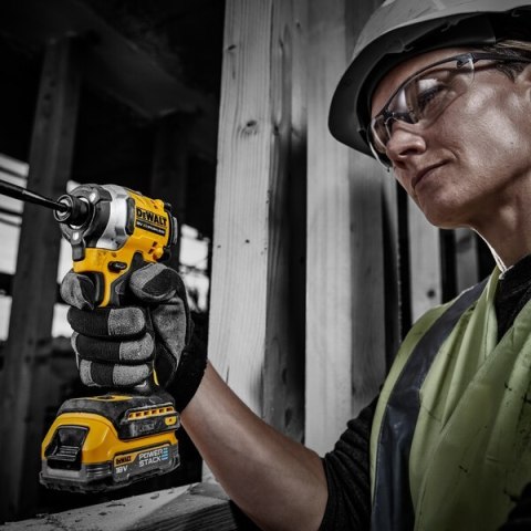 Zestaw 2 akumulatorów PowerStack 18V Li-Ion 1,7Ah DeWALT [DCBP034E2-XJ]