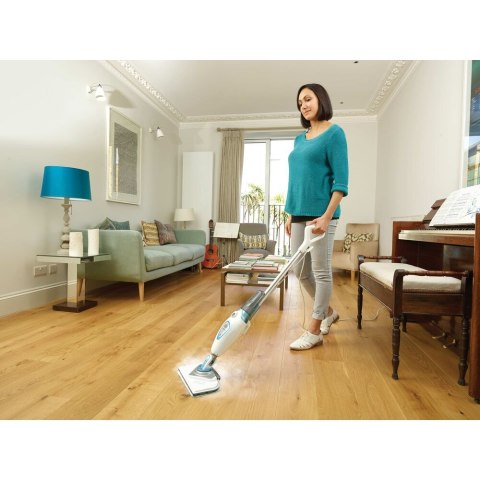 Mop parowy ze stopą Delta 1600W, Black+Decker [FSM1616-QS] z 2 nakładkami.