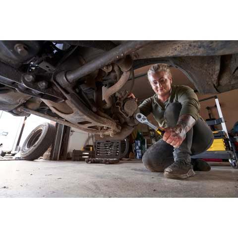 Zestaw serwisowy 142 szt. w walizce, klucze nasadowe 1/4'' i 1/2'', szczypce, wkrętaki , Stanley [STMT98109-1]