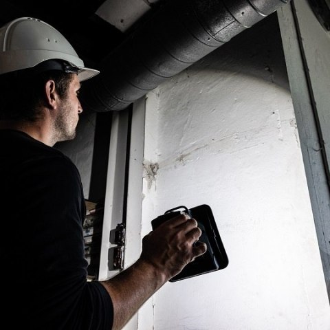 Akumulatorowa lampa robocza ze ściemniaczem COB LED 2000 lumenów, 18V Li-Ion, POWERBANK USB, NOVA 2 CONNECT Scangrip [03.6100C]