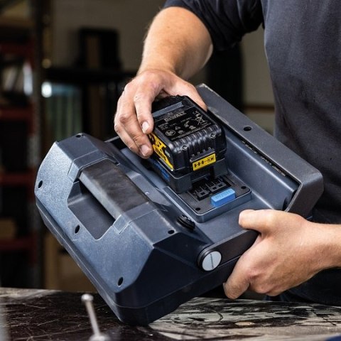 Lampa robocza 4000 lumenów, 18V Li-Ion, VEGA 4 CONNECT SCANGRIP [03.6104C]