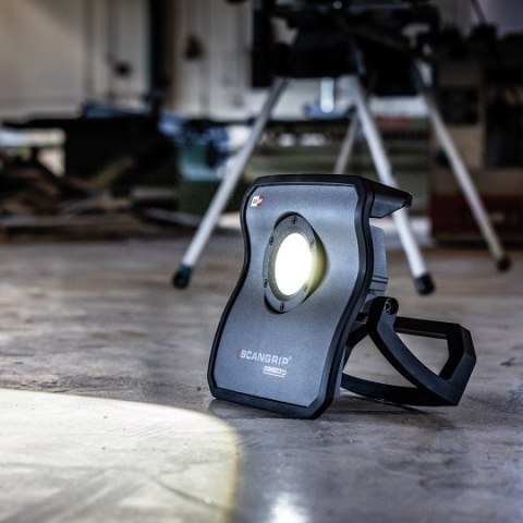 Lampa robocza COB LED 10000 lumenów, 18V Li-Ion, NOVA 10 CONNECT SCANGRIP [03.6102C] Bluetooth