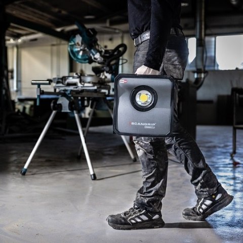 Lampa robocza COB LED 10000 lumenów, 18V Li-Ion, NOVA 10 CONNECT SCANGRIP [03.6102C] Bluetooth