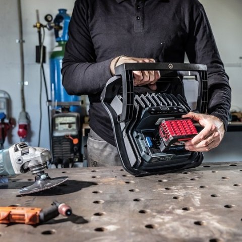 Lampa robocza COB LED 10000 lumenów, 18V Li-Ion, NOVA 10 CONNECT SCANGRIP [03.6102C] Bluetooth