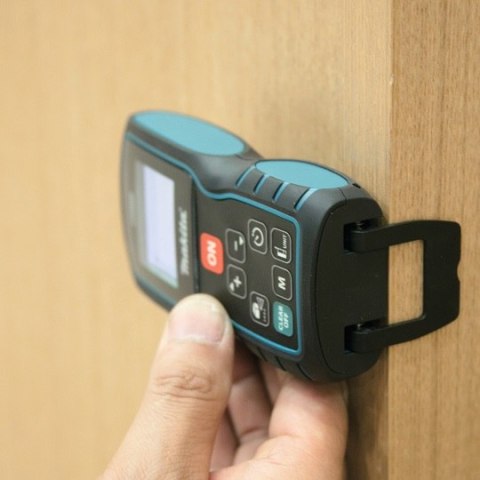 Dalmierz laserowy 80m Makita [LD080PI]