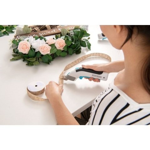 Nożyce akumulatorowe 3,6V Black+Decker [BCSC115-XJ] ładowanie USB