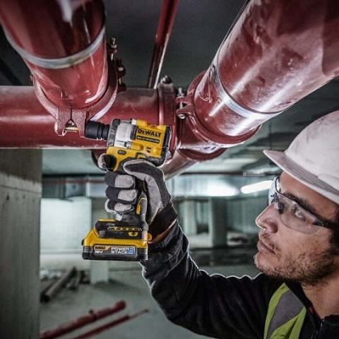 Akumulatorowy klucz udarowy 1/2" 406Nm, Li-Ion 18V/2x5,0Ah POWERSTACK, TStak, Dewalt [DCF921H2T-QW]