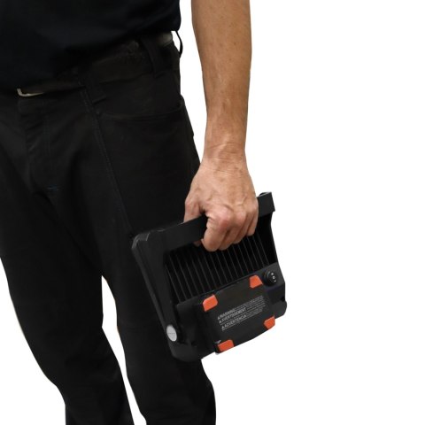 Akumulatorowy reflektor o mocy 2000 lumenów Li-lon 18V,20V VEGA 2 CONNECT Scangrip [03.6106C]