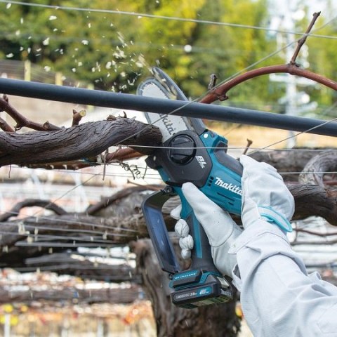 Akumulatorowa pilarka do gałęzi łańcuchowa 10cm, 12V max (10,8V), Makita [UC100DWA01] 2,0Ah, Li-Ion, CXT